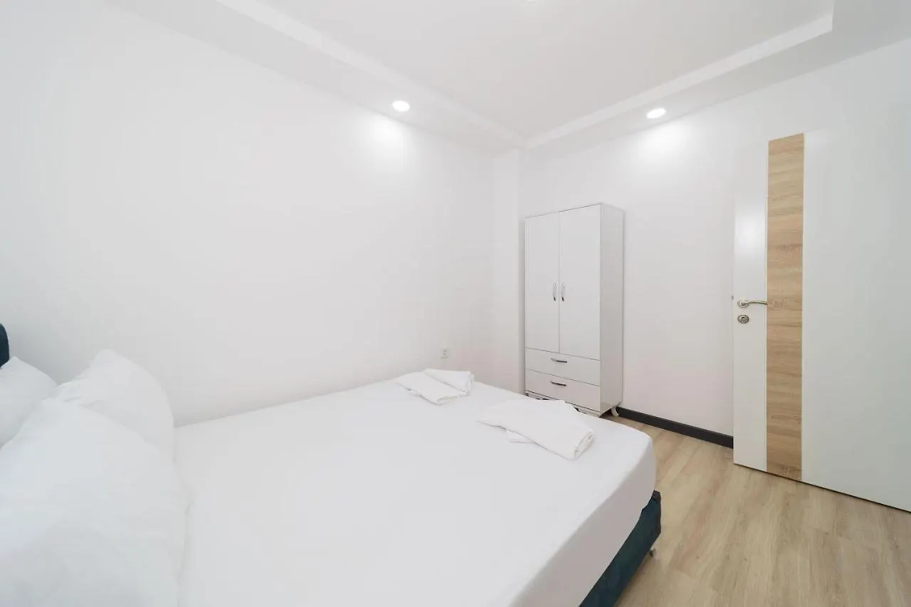 Apartmán Charming Flat Near Beach In Muratpasa Antalya 0*,